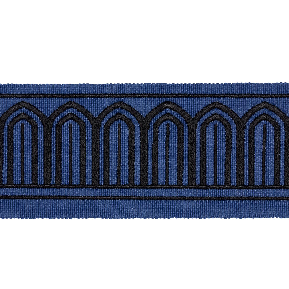 ARCHES EMBROIDERED TAPE MEDIUM_BLACK ON NAVY