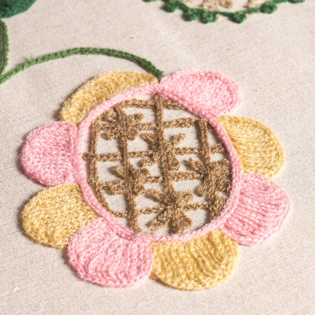 MANDEVILLA EMBROIDERY_PINK & GREEN