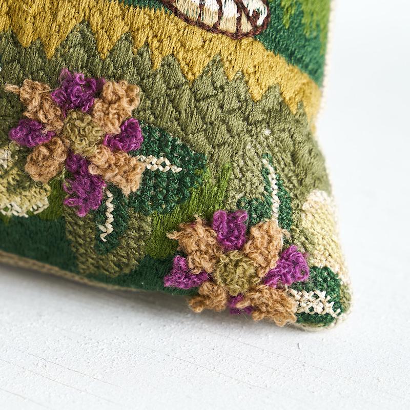 Gerry Embroidery Pillow A_Document